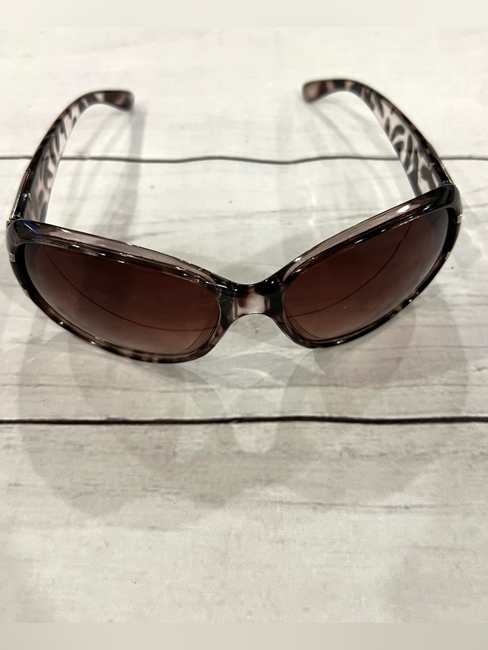 NWOT H&M Women’s Brown Tinted Sunglasses